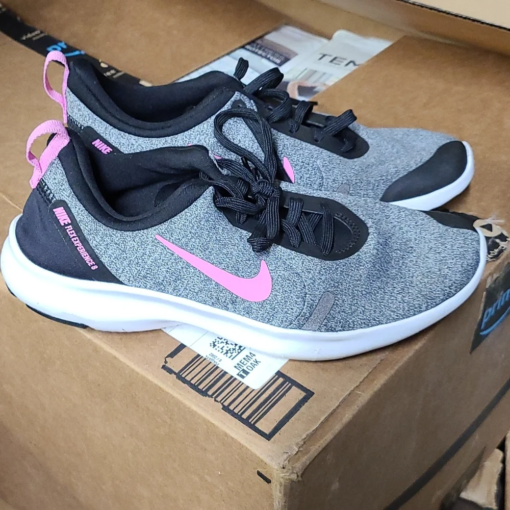 Nike Flex Running Sneakers 8